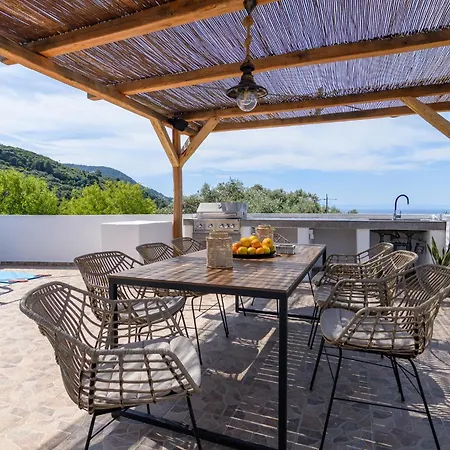 Lemontree Rooftop Jacuzzi And Sea Views Villa Skopelos Town