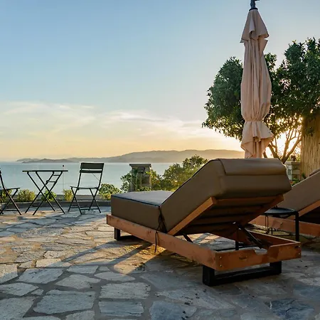 Lemontree Rooftop Jacuzzi And Sea Views *