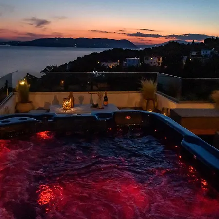 Lemontree Rooftop Jacuzzi And Sea Views Skopelos Town