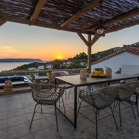 Villa Lemontree Rooftop Jacuzzi And Sea Views Skopelos Town